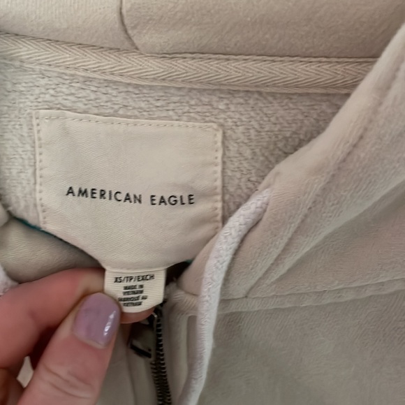American Eagle Hoodie - Picture 2 of 3